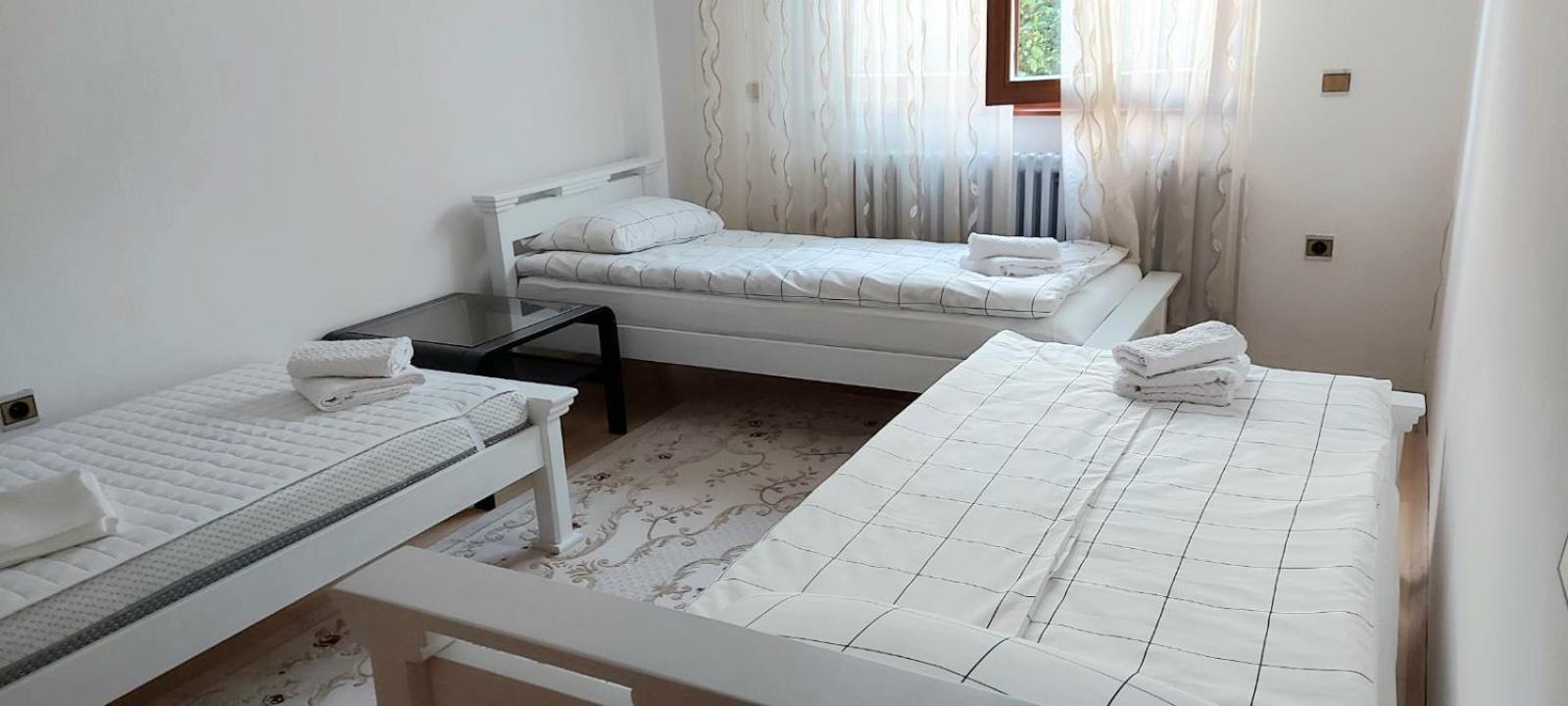 Family Apartment With Garden Sarajewo Zewnętrze zdjęcie