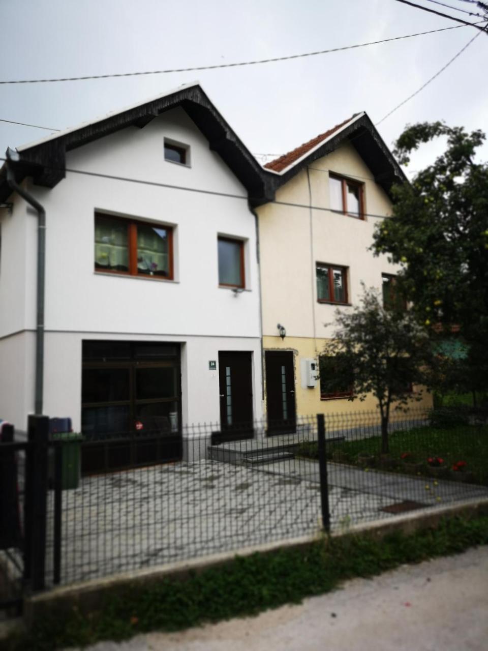 Family Apartment With Garden Sarajewo Zewnętrze zdjęcie